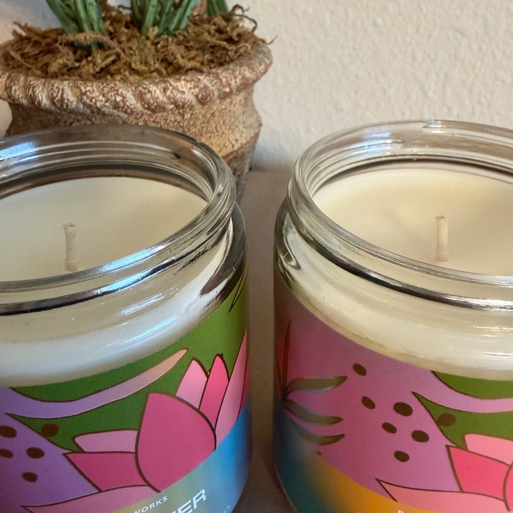 Bath & Body Works Saltwater Breeze Single Wick Candles (2) - Picture 3 of 3